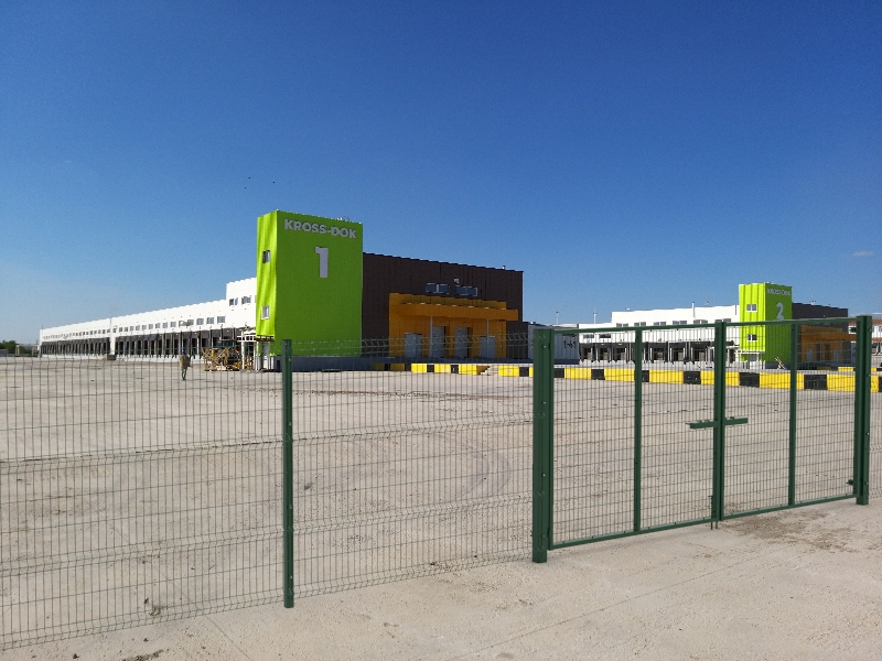 Забор для оптово- распределительного склада