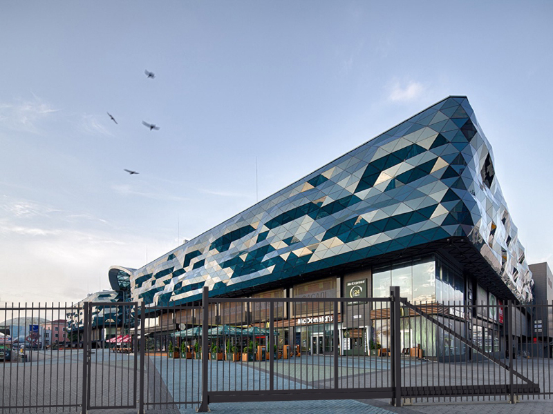 Забор для торгового центра