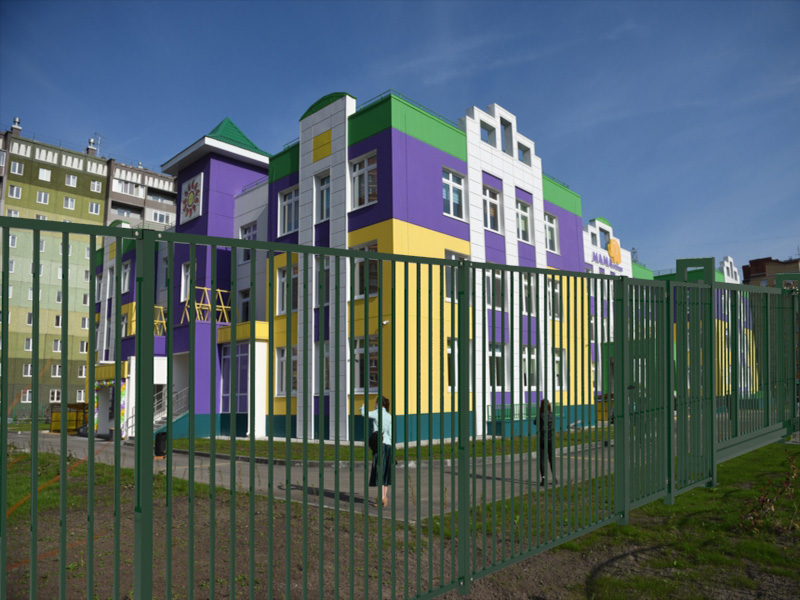 Забор по периметру детского садика