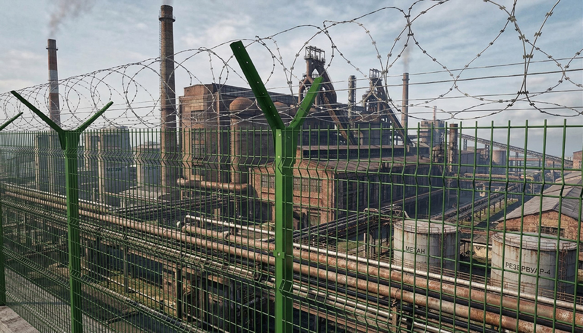 Промышленное защитное ограждение 3D: требования ГОСТ и как выбрать